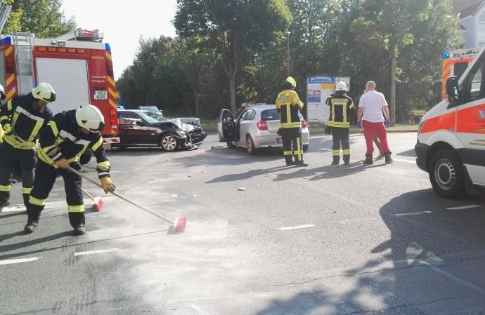 Oberkaufungen: Unfall im Kreuzungsbereich