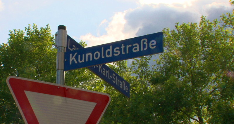 KS: „Horror-Clown“ in Bad Wilhelmshöhe unterwegs – Appell der Polizei