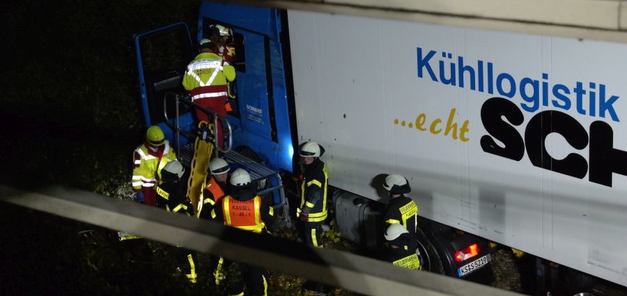 LKW Unfall A7 – Fahrer schwer verletzt