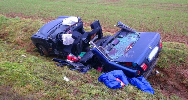 B450 bei Fritzlar – 6-jähriges Kind kommt bei Unfall ums Leben