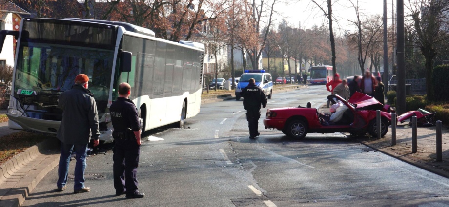 Wi: Verkehrsunfälle sorgten für Großeinsatz