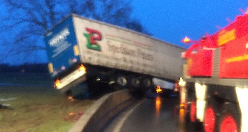 Kassel: LKW-Unfall am Westkreuz