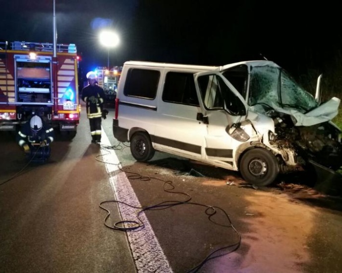 Auffahrunfall auf der A44 Richtung Kassel