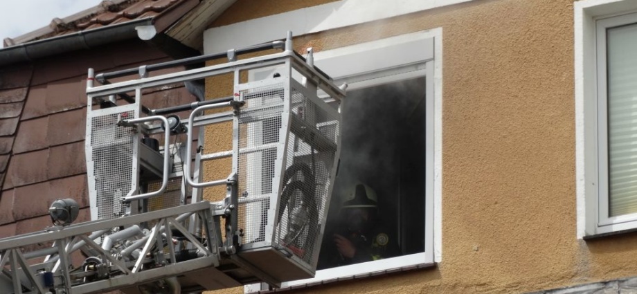 Zimmerbrand fordert 5 Verletzte