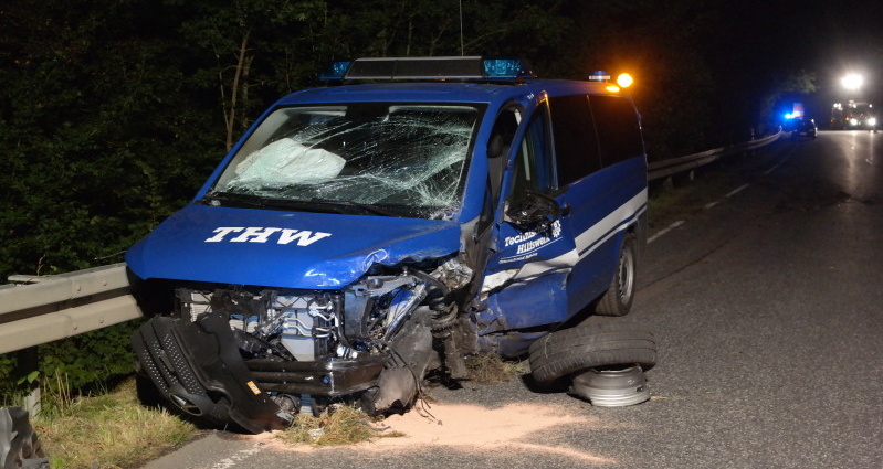 Schwerer Unfall mit THW-Fahrzeug nahe Fritzlar