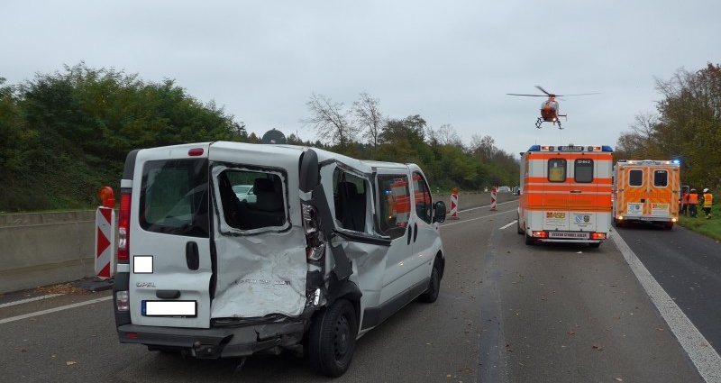 KS: Zehn Verletzte bei Unfall auf A44