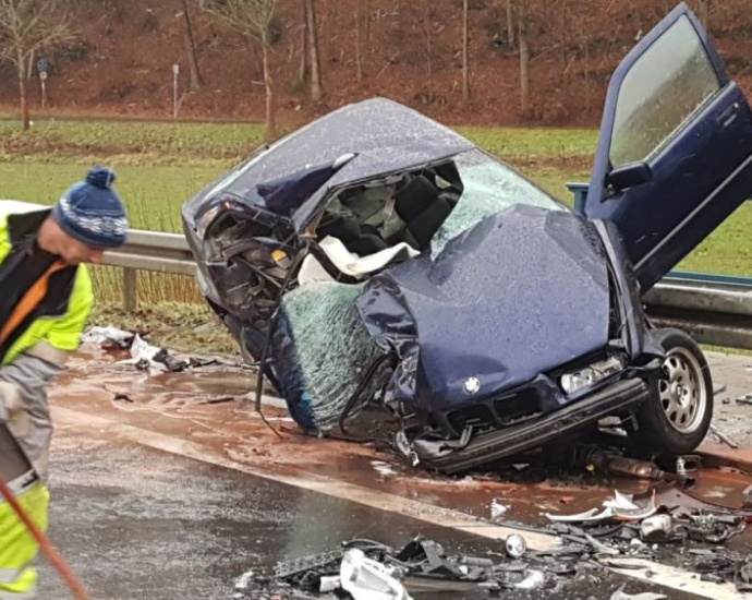 Schwerer Unfall bei Eschwege auf B27