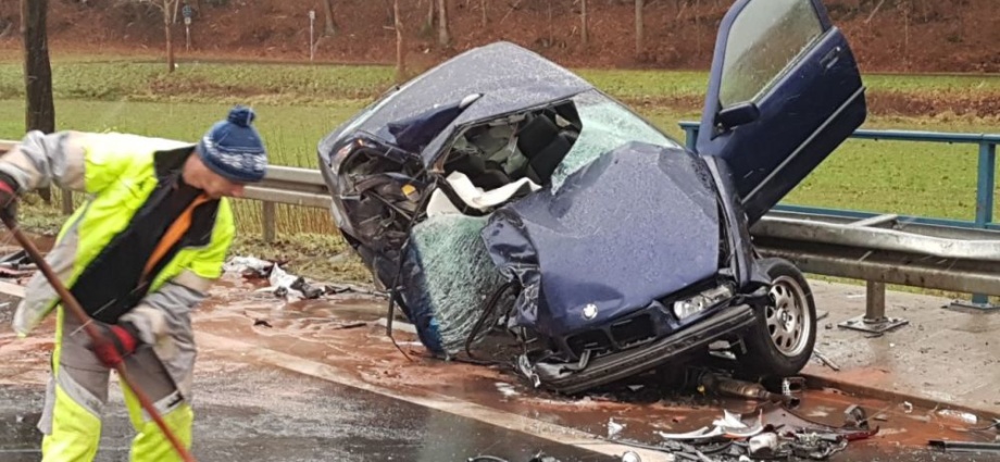 Schwerer Unfall bei Eschwege auf B27