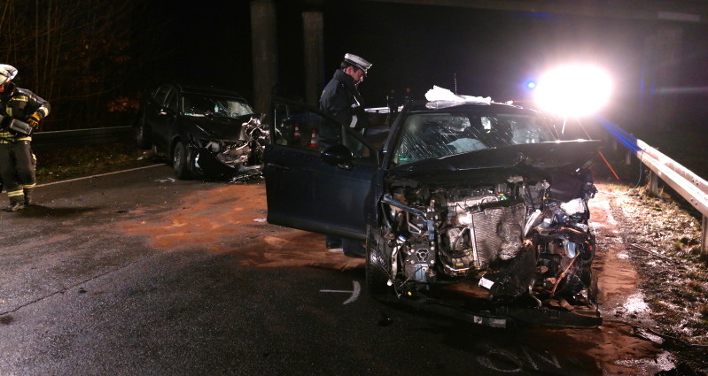 L3215: Schwerer Unfall bei Baunatal – Zwei Verletzte