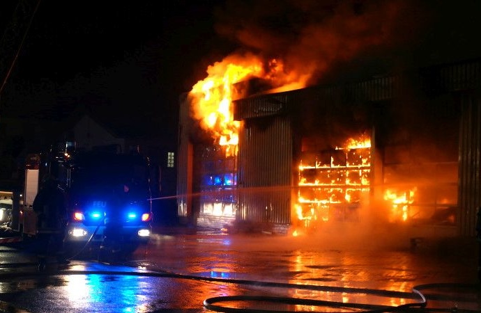 Großbrand in einer Spedition in Wrexen
