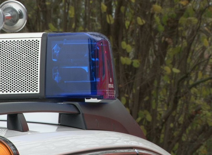 Alleinunfall auf B7 bei Espenau – Autofahrerin war alkoholisiert