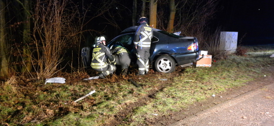 Glätte-Unfall bei Baunatal – Fahrer schwer verletzt