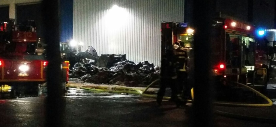 Brand im Industriegebiet Lohfelden