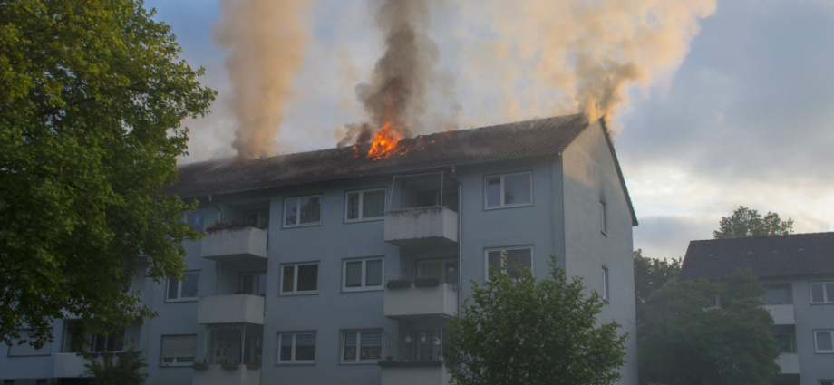 Dachstuhl brannte in Baunatal