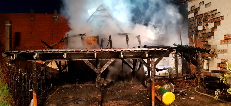Über 100 Einsatzkräfte beim Brand in Vernawahlshausen im Einsatz