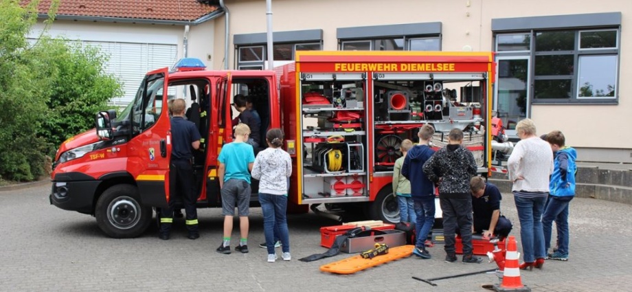 Jugendfeuerwehr macht Schule