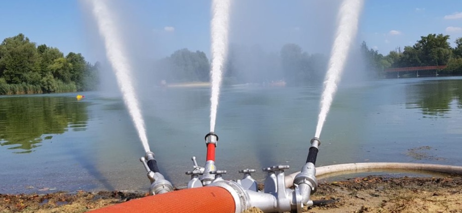 Kampf gegen Blaualgen im Bugasee Kassel