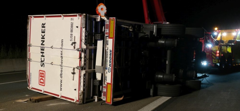 Kassel: Schwerer LKW Unfall auf der A7 (Video)