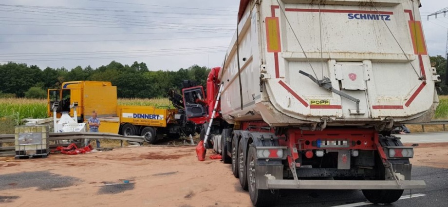 Erneut schwerer LKW Unfall auf der A7