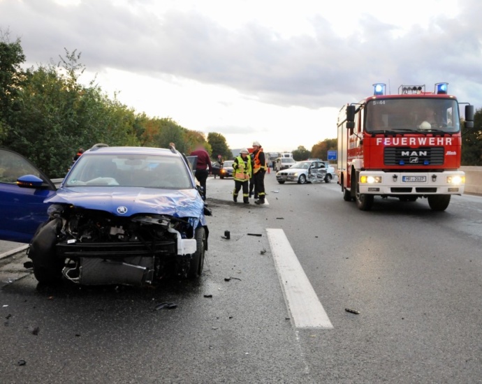 A49: Zwei Verletzte nach Unfall bei Gudensberg