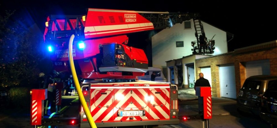 KB: 15.000 Euro Sachschaden nach Garagenbrand