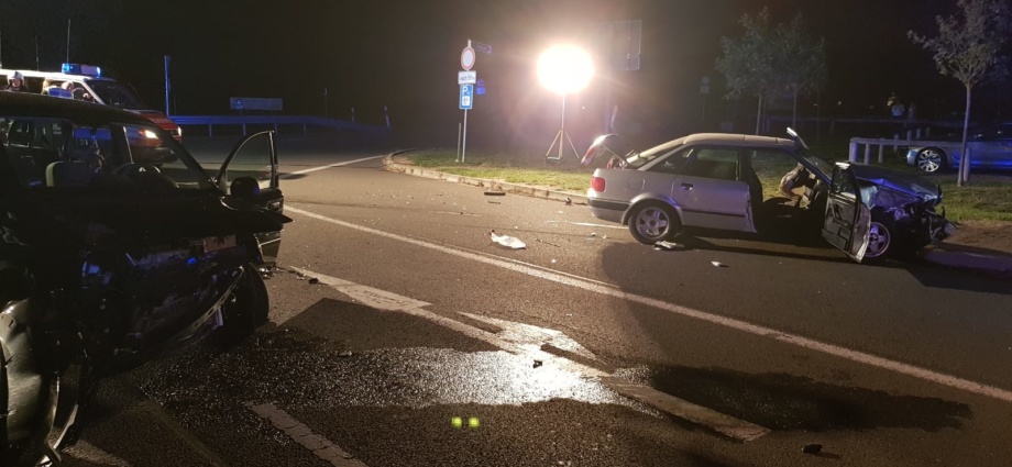 Nieste: Unfall in Höhe Königsalm – Drei Verletzte