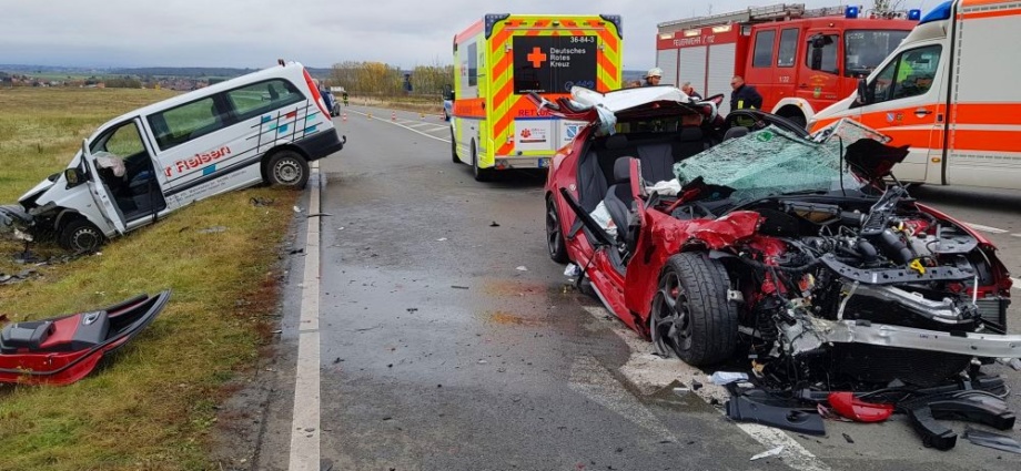 B7: Schwerer Unfall in Höhe Flughafen – Fünf Verletzte (Video)