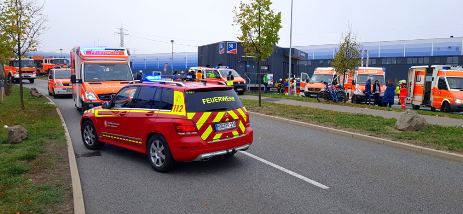 KS: 260 Einsatzkräfte bei Großübung auf SMA Gelände (Video)