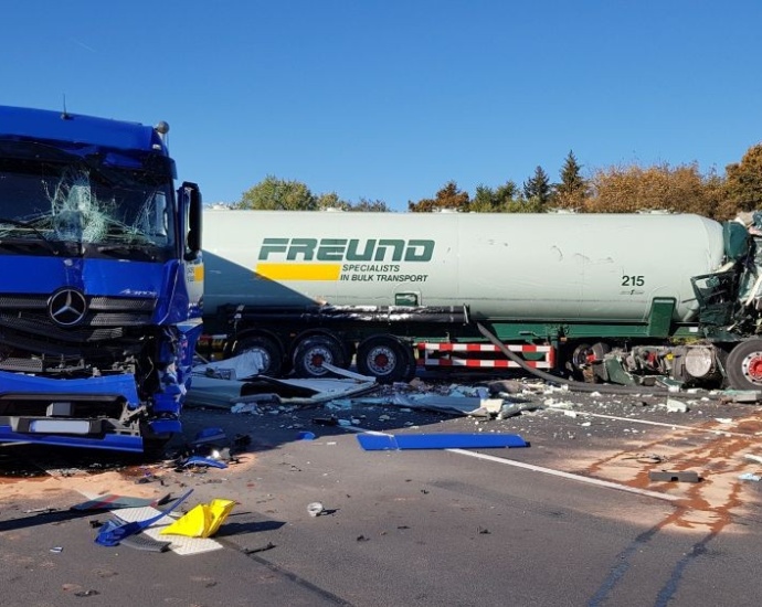 A7: Unfall mit drei LKW bei Lutterberg (Video)