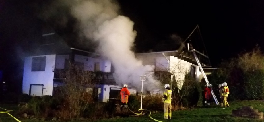 Fünf Verletzte nach Wohnhausbrand – Haustiere gerettet