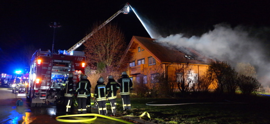 Nach Brand in Lütersheim – Polizei ermittelt wegen Tötungsdelikt (Video)