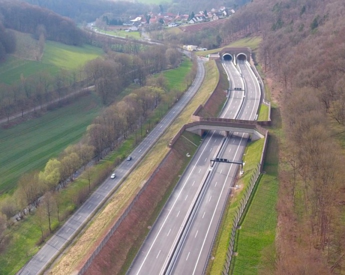 Tunnelphobie: Frau kann Autobahntunnel auf A66 nicht durchfahren