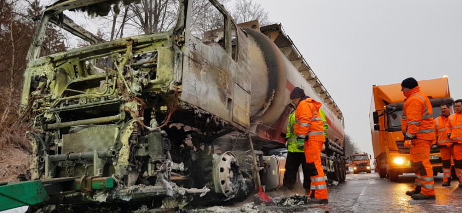 LKW brannte auf A7 bei Hann. Münden