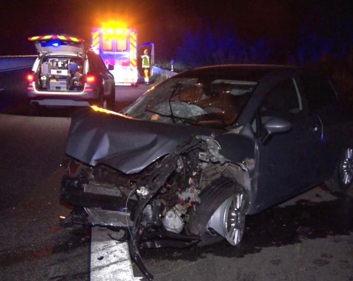 A49: 24-Jähriger bei Alleinunfall schwer verletzt