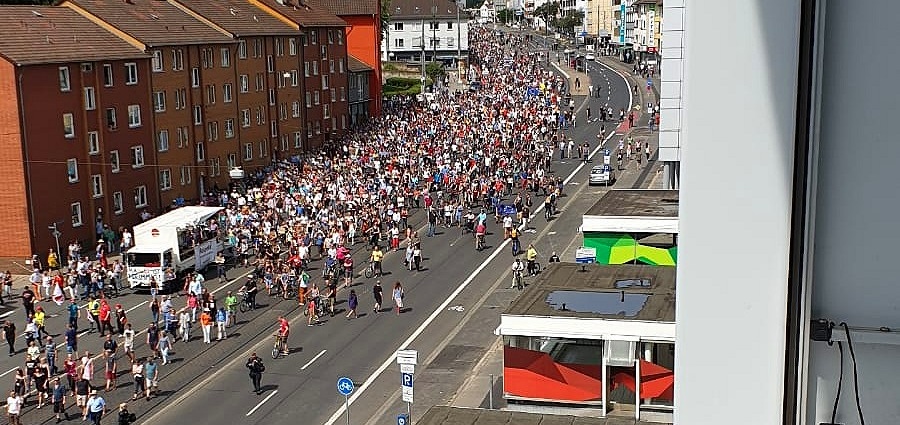 10.000 Teilnehmer bei Demo in Kassel – Polizei zieht positive Bilanz