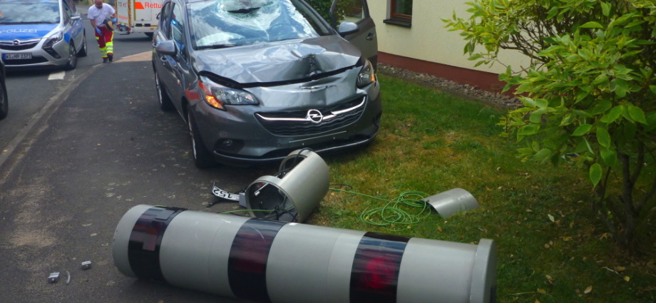 Osthessen: Blitzer nach Unfall gefällt – 100.000 Euro Sachschaden