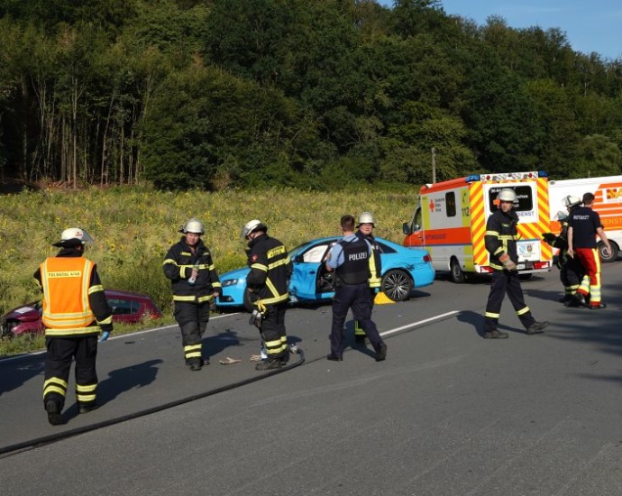 Fuldatal – Unfall mit zwei PKW auf der B3