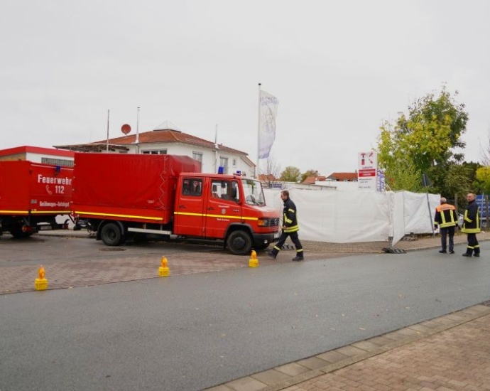 Bad Arolsen: Spaziergängerin findet Leiche auf KFZ Parkplatz (Video)