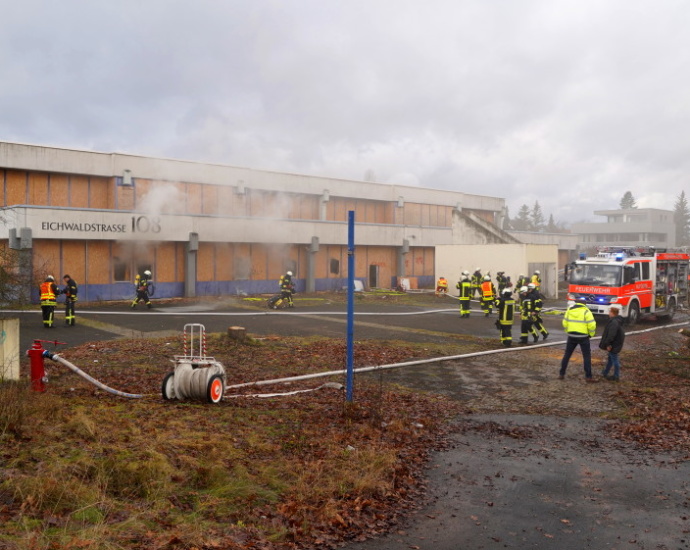 KS: Leerstehende Schule brannte in Kassel