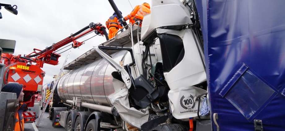 Unfallserie auf A7 – Weiterer LKW-Fahrer kommt ums Leben