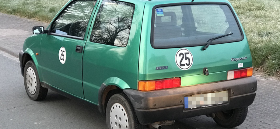 Gedrosselter Fiat mit 45 km/h unterwegs