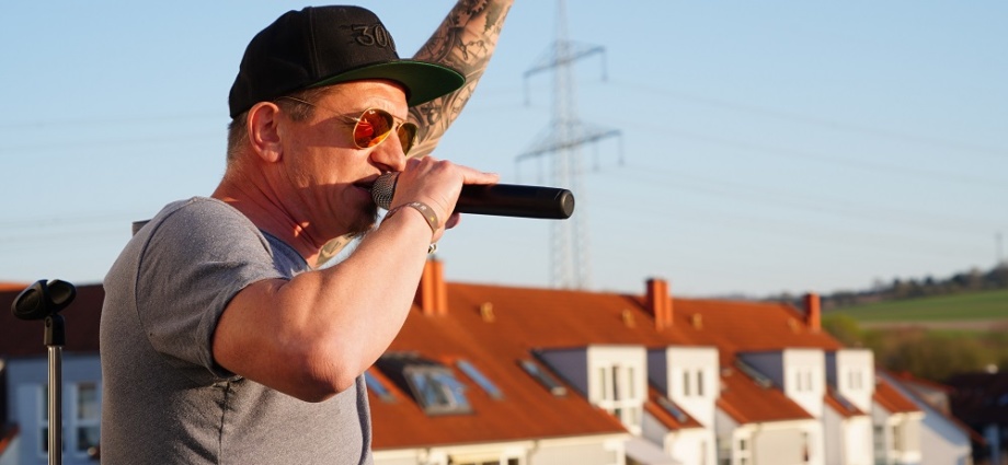 Balkonkonzert: 300Wasser rockt Lohfelden
