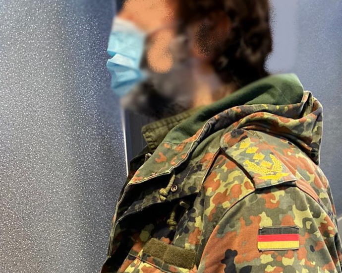 Falscher General im ICE – Endstation in Fulda