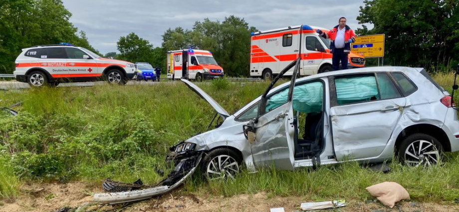 Zwei Schwerverletzte nach Unfall auf B3 bei Jesberg