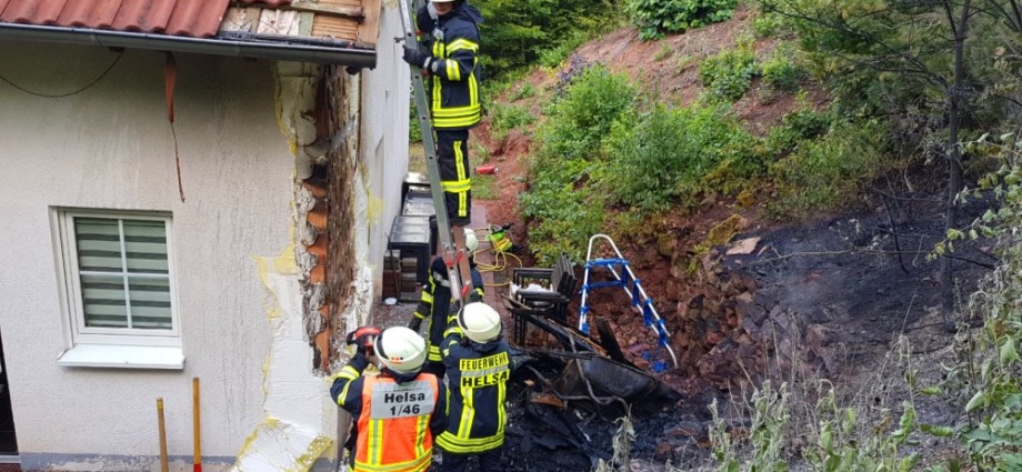 30.000 Euro Sachschaden nach Brand in Helsa