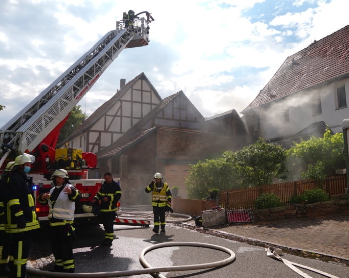 HOG: Wohnhaus mit Werkstatt brannte in Hümme