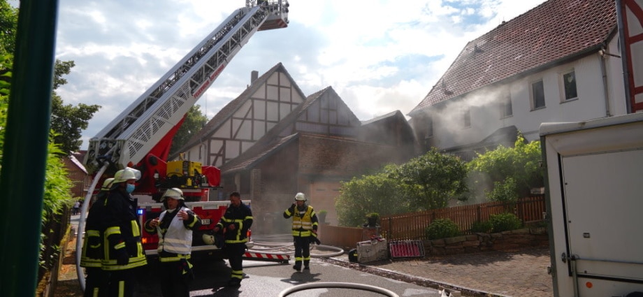 HOG: Wohnhaus mit Werkstatt brannte in Hümme