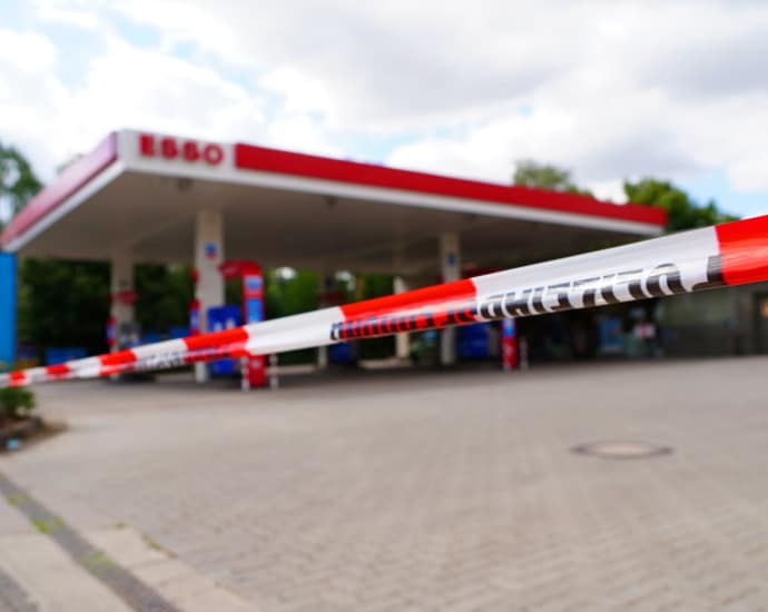 Korbach: Angestellte in Tankstelle angegriffen – Tatverdächtiger vor Ort festgenommen