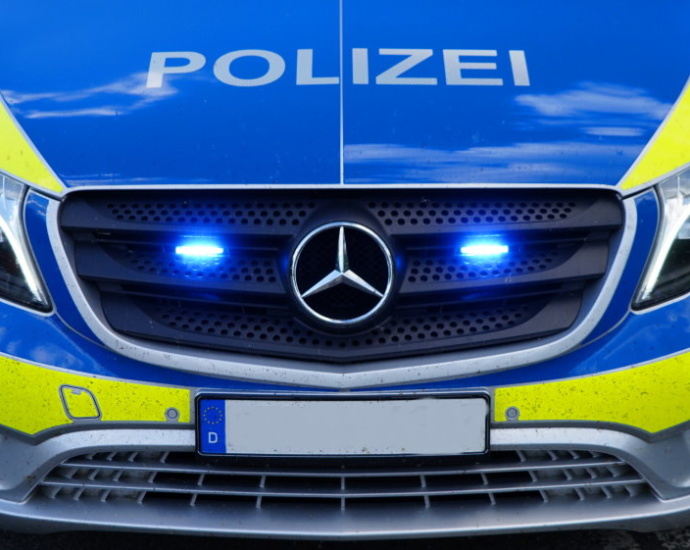 Mittelhessen: Frau lag tot auf Straße – Ehemann stellt sich der Polizei