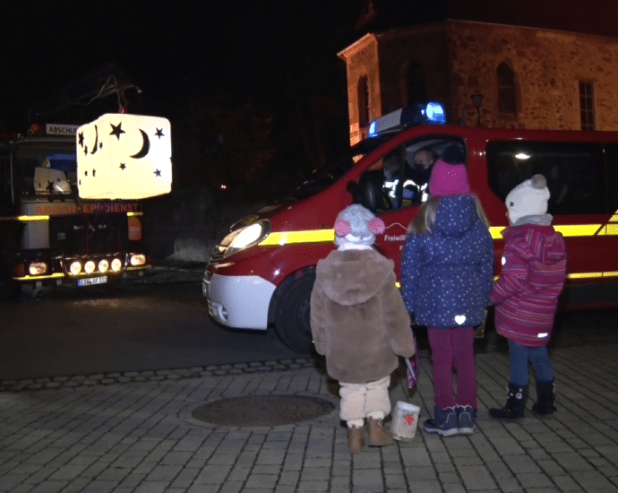 Kinder waren in Fürstenhagen begeistert: Martinsumzug mal anders